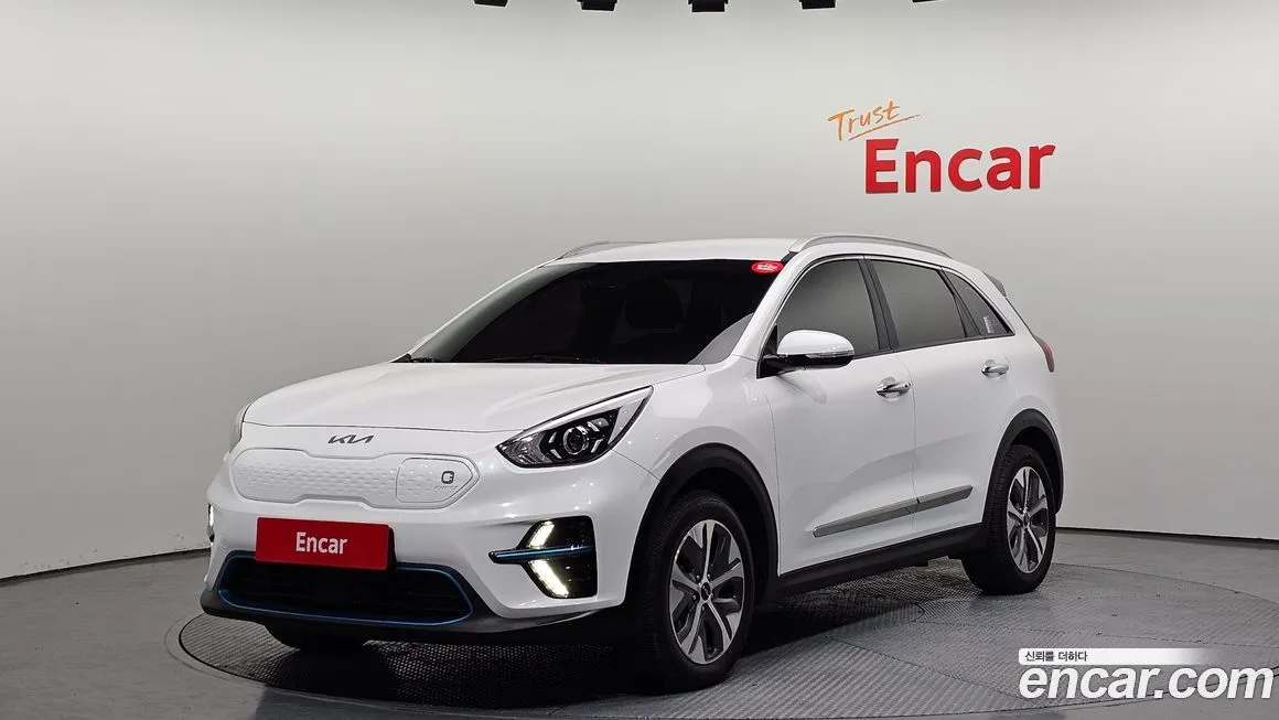 Kia Niro — фото 1