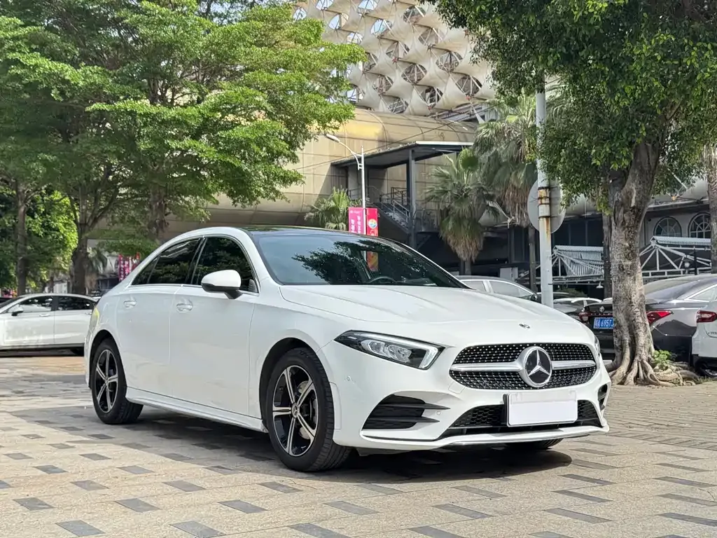 Mercedes-Benz A-Class — фото 8