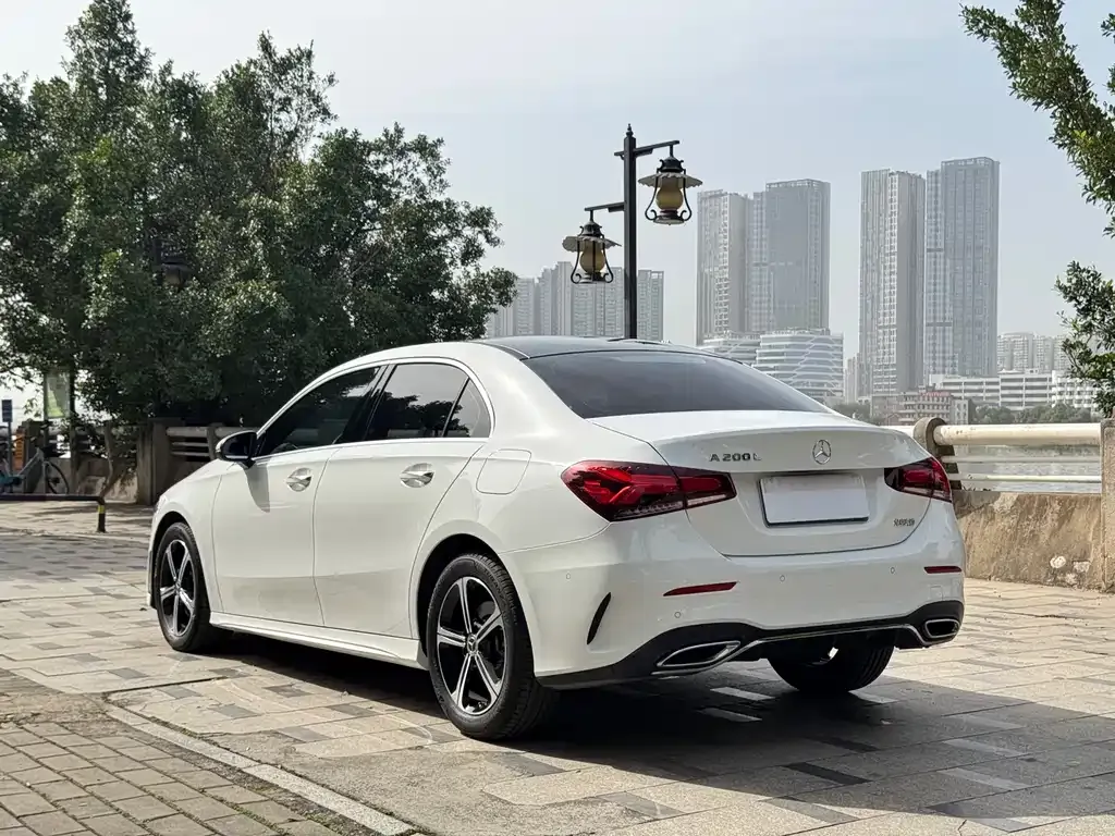 Mercedes-Benz A-Class — фото 9