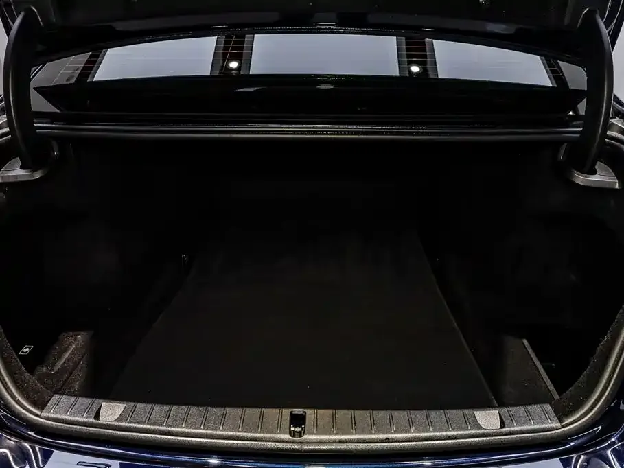 BMW 7 Series — фото 9
