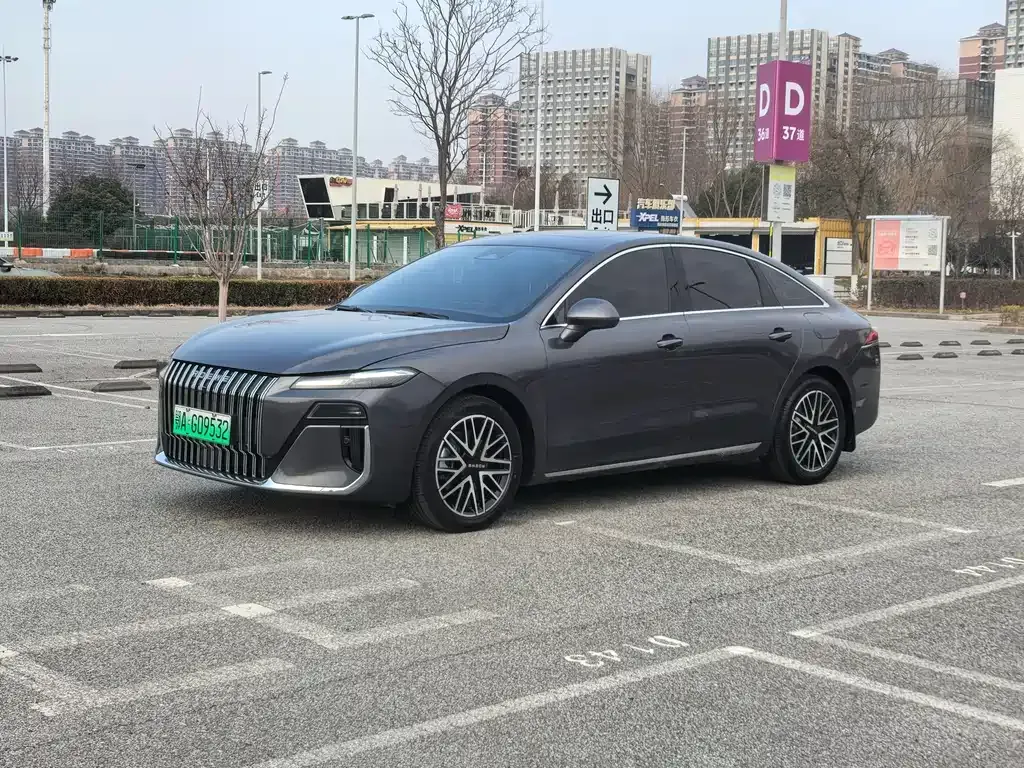 Roewe M7 DMH — фото 1