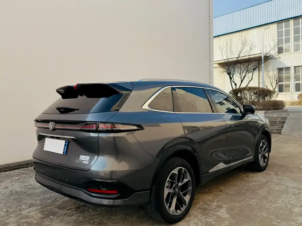 Changan CS75 PLUS — фото 4