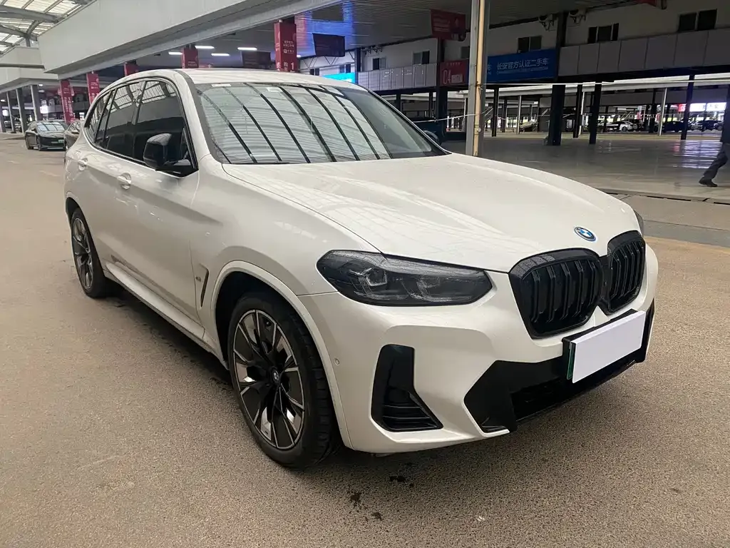 BMW iX3 — фото 6