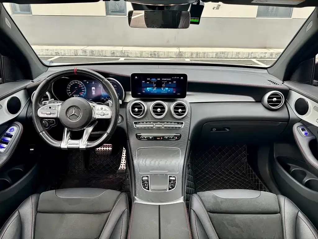 Mercedes-Benz GLC AMG — фото 9