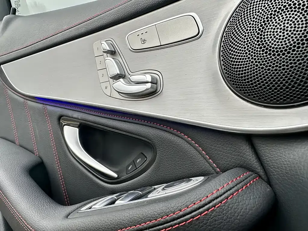 Mercedes-Benz GLC AMG — фото 10