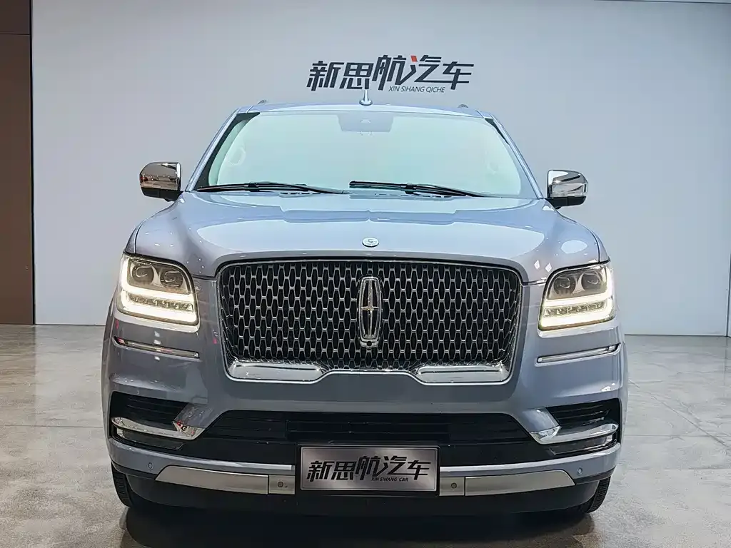 Lincoln Navigator — фото 10