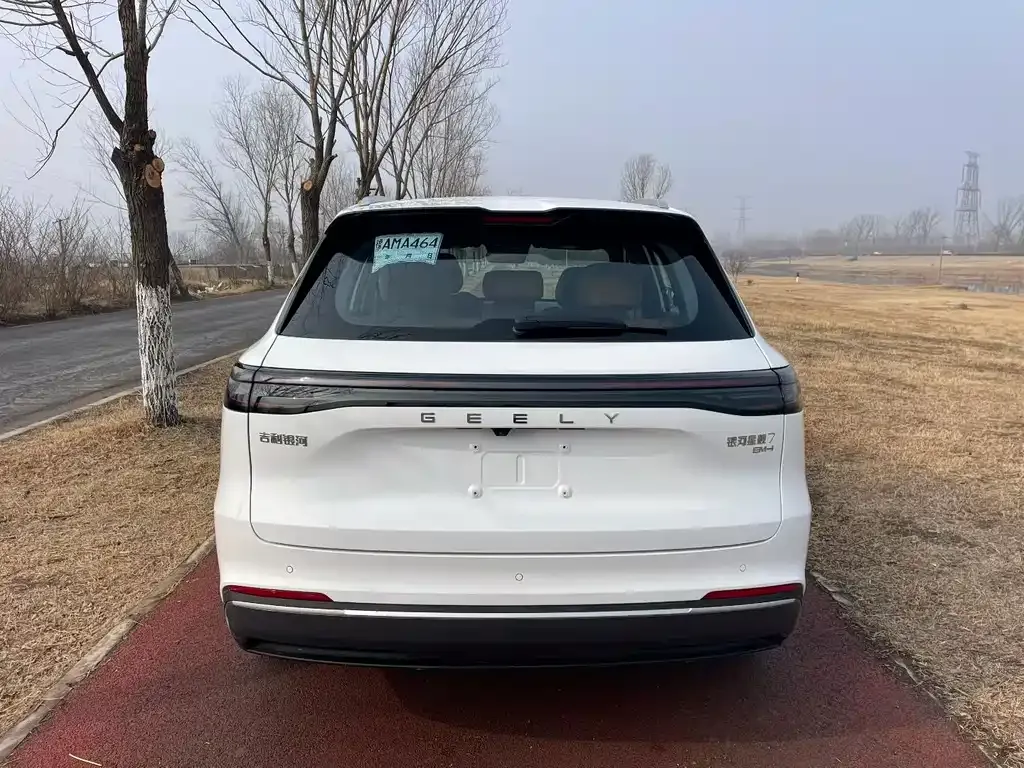 Geely 银河星舰7 — фото 6