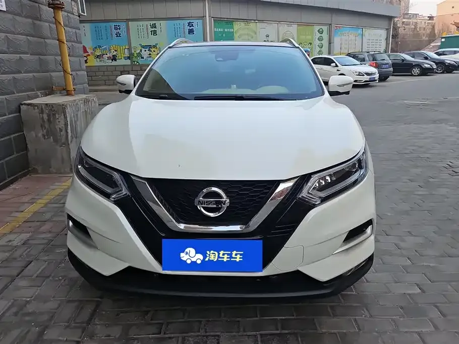 Nissan Qashqai — фото 8