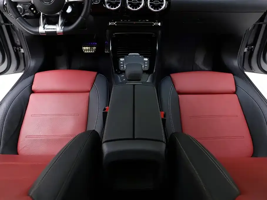 Mercedes-Benz CLA AMG — фото 10