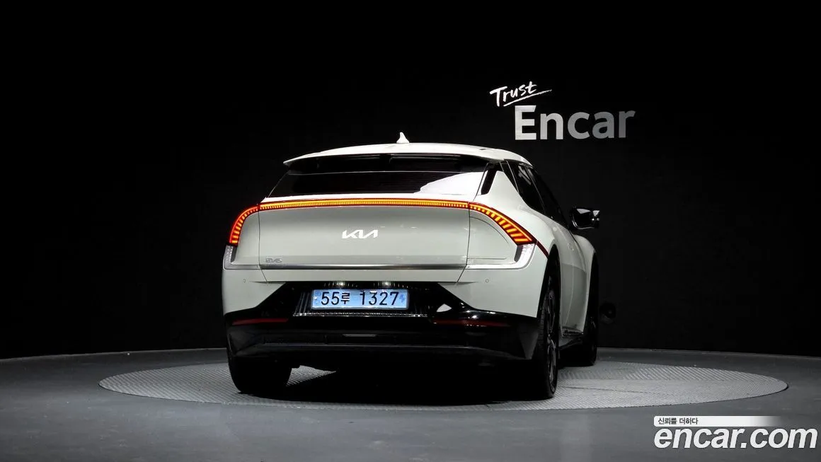 Kia EV6 — фото 2