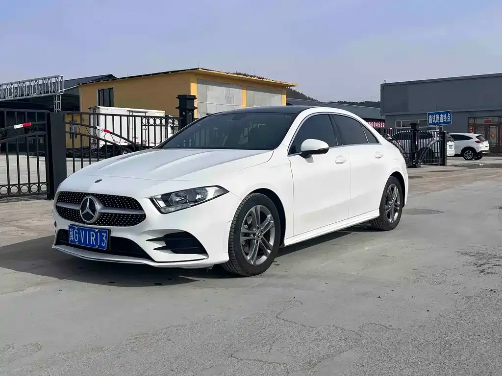 Mercedes-Benz A-Class — фото 1