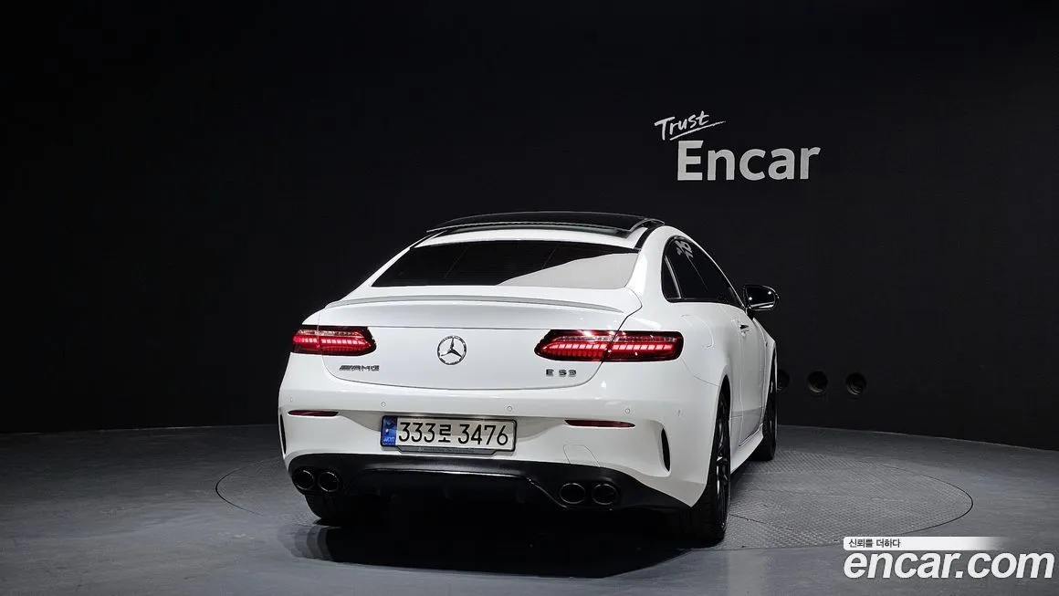 Mercedes-Benz E-Class — фото 5