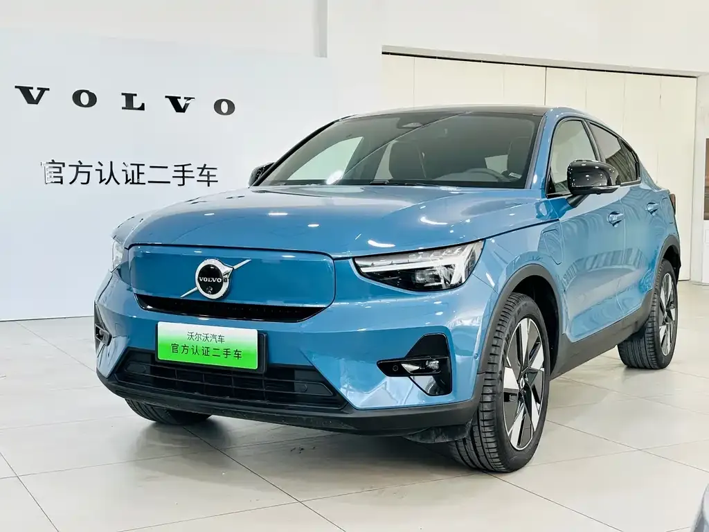 Volvo C40 — фото 1