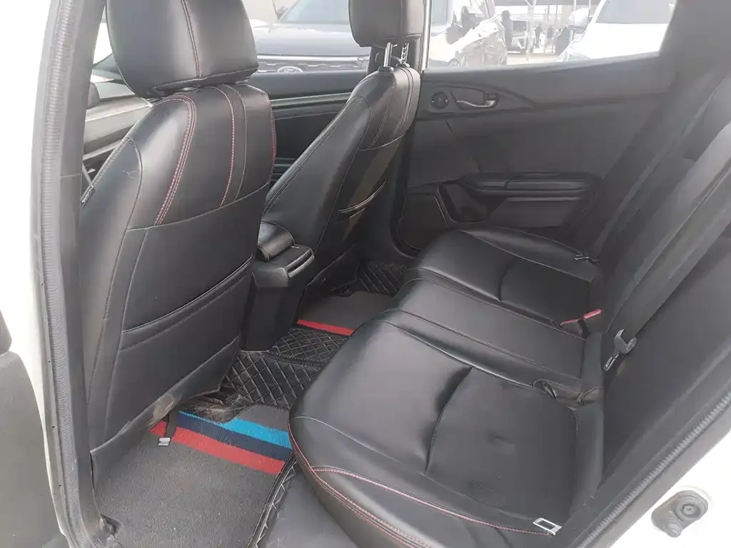 Honda Civic — фото 4