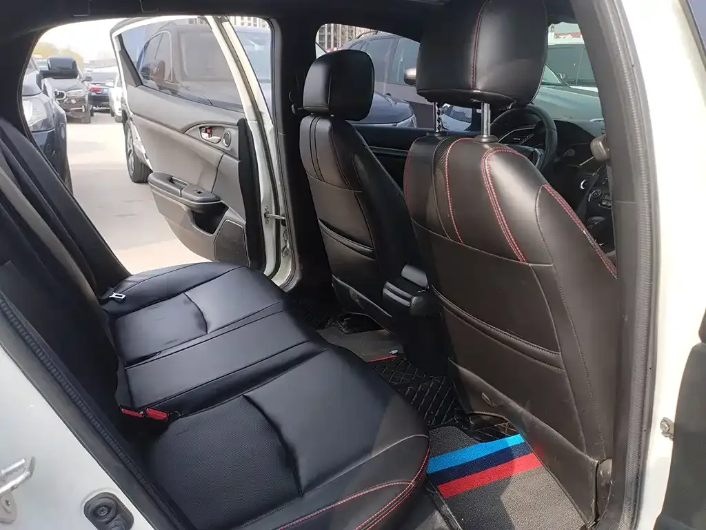 Honda Civic — фото 9