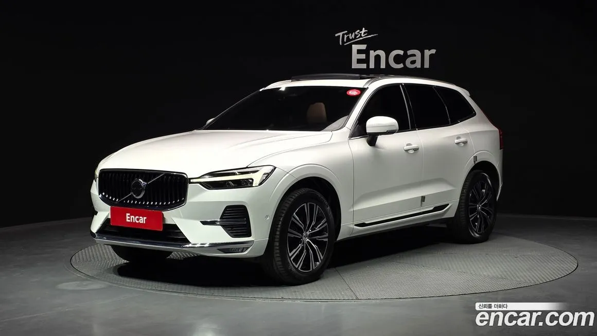 Volvo XC60 — фото 1