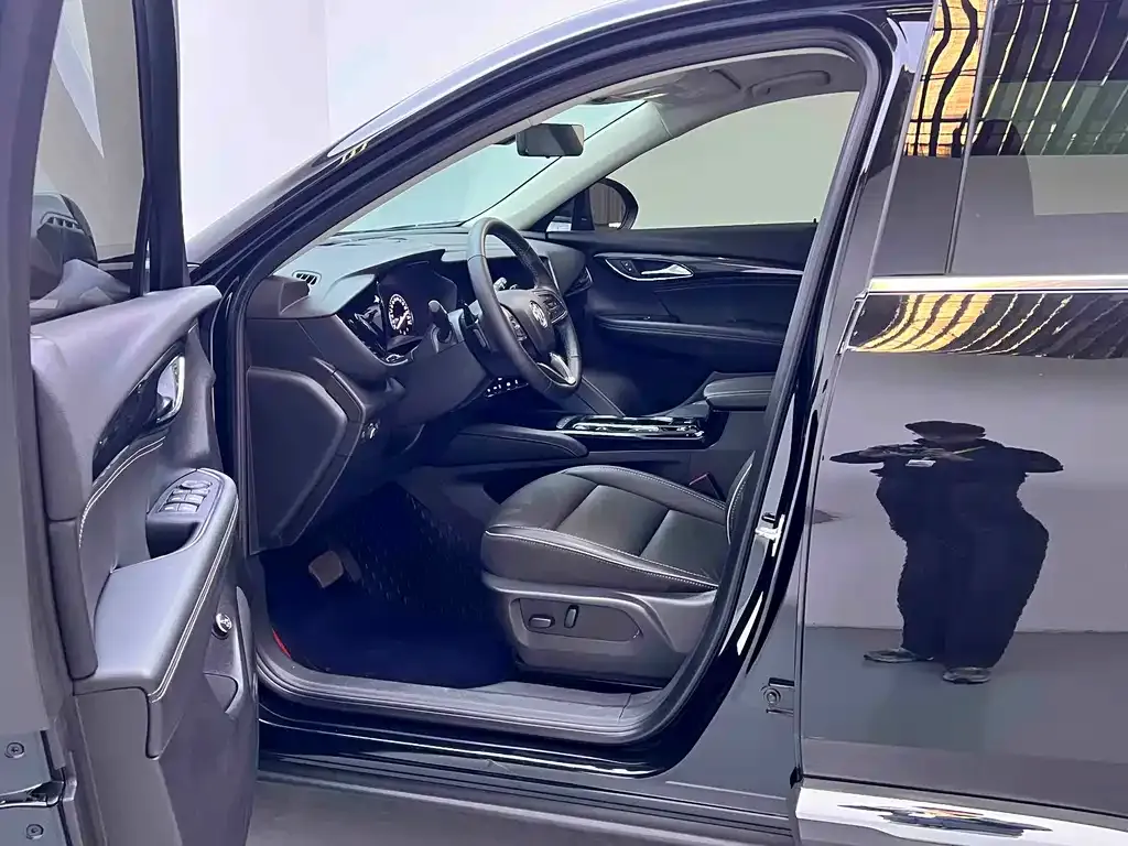 Buick Envision Plus — фото 4