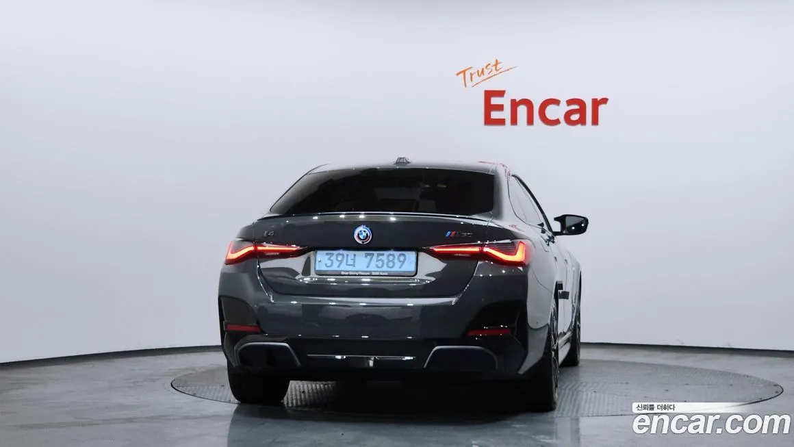 BMW i4 — фото 2