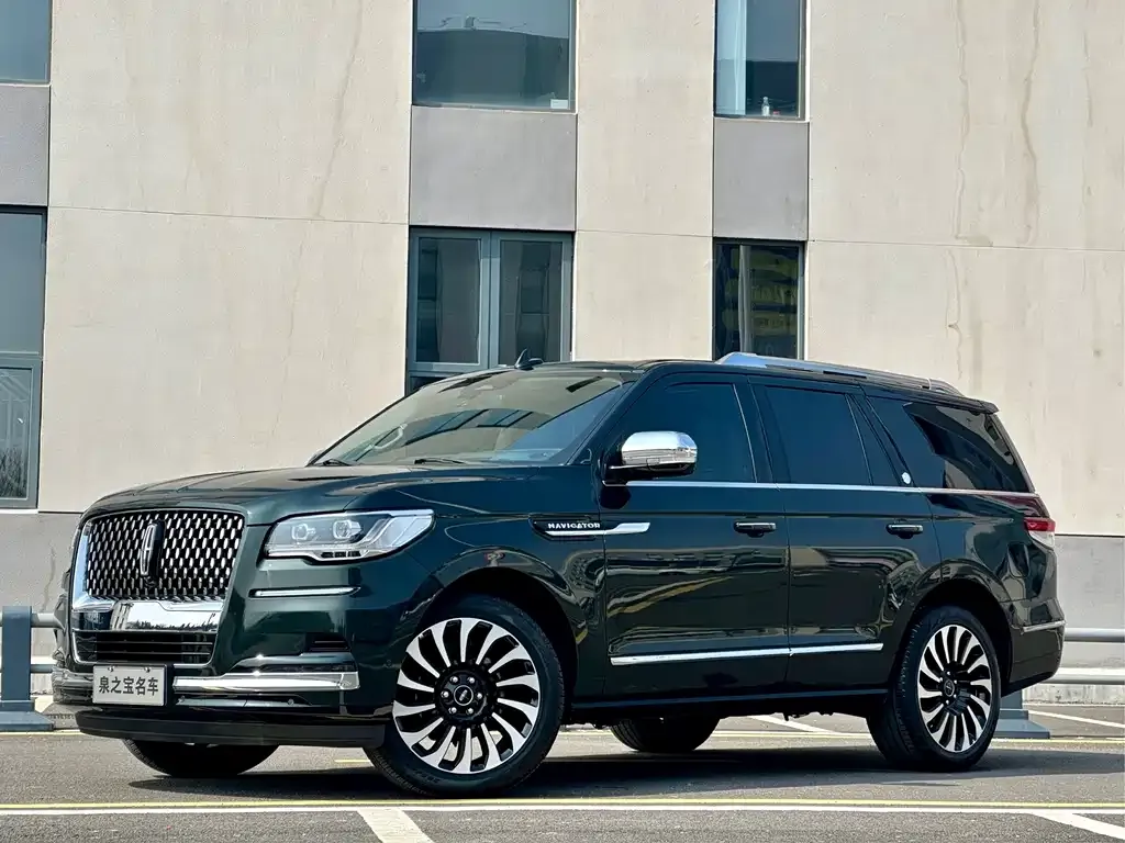 Lincoln Navigator — фото 1
