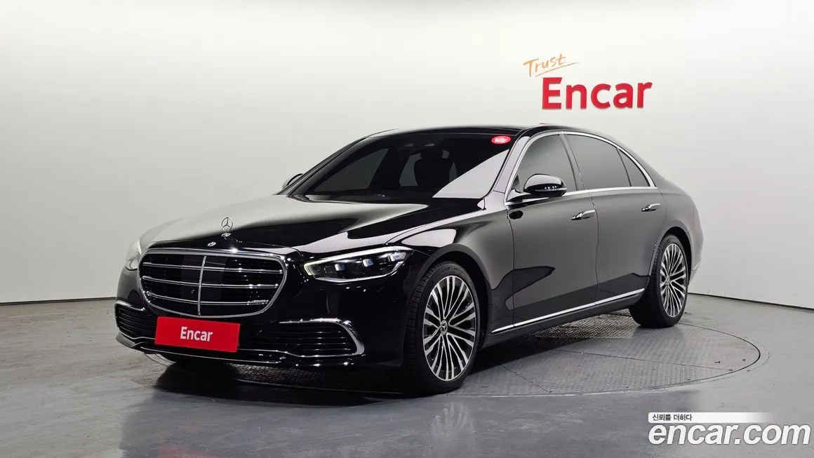 Mercedes-Benz S-Class — фото 1