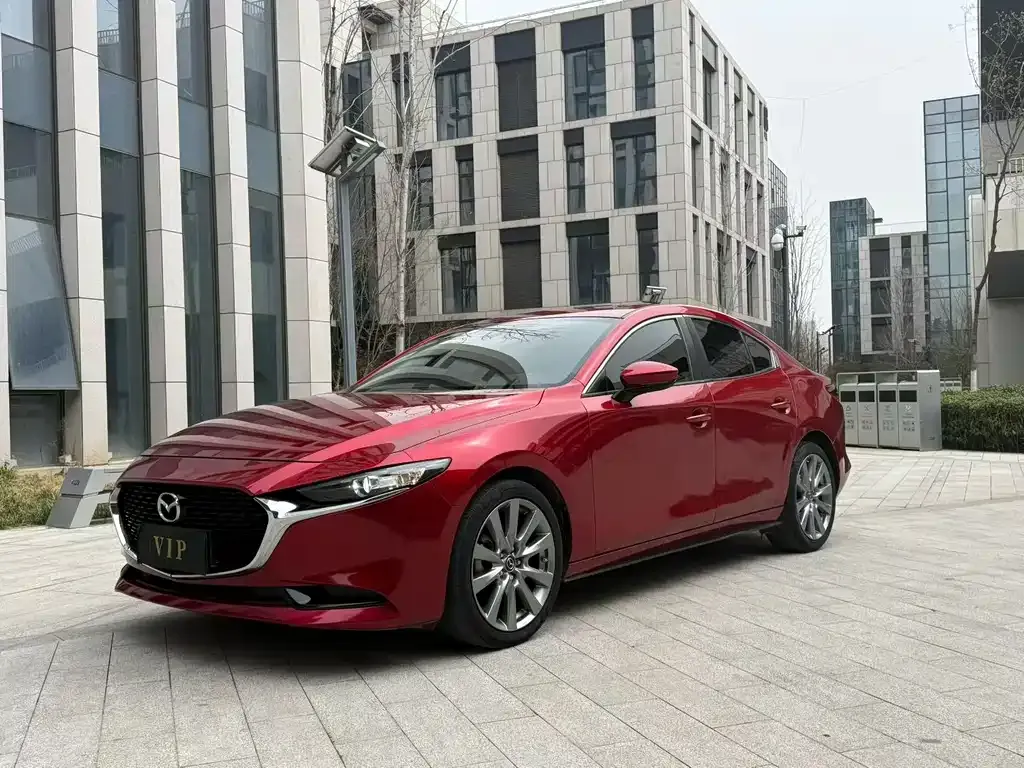 Mazda 3 Axela — фото 1