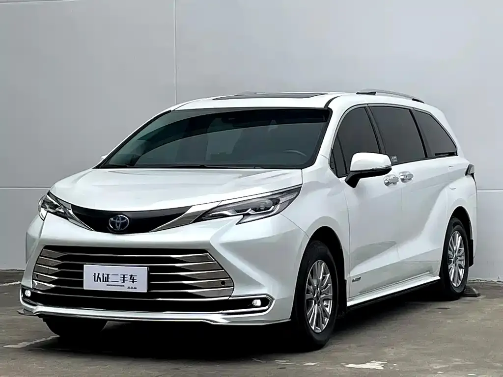 Toyota Sienna — фото 4
