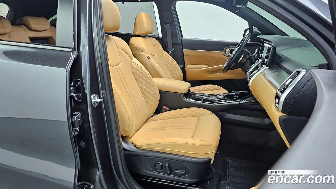 Kia Sorento — фото 9