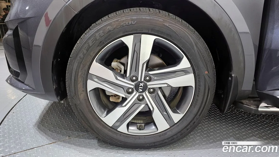 Kia Sorento — фото 4