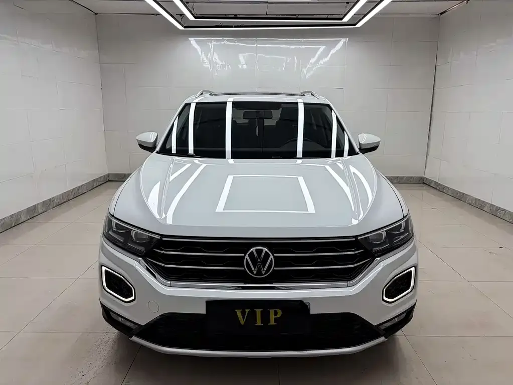 Volkswagen T-Roc — фото 5