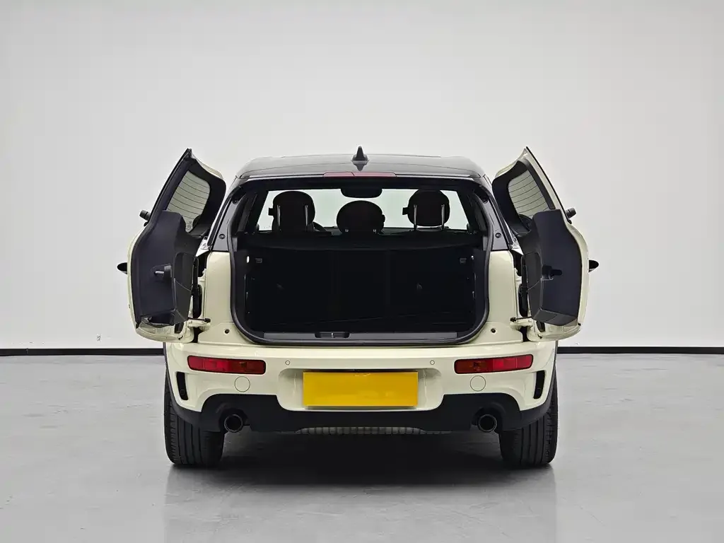 MINI Clubman — фото 2