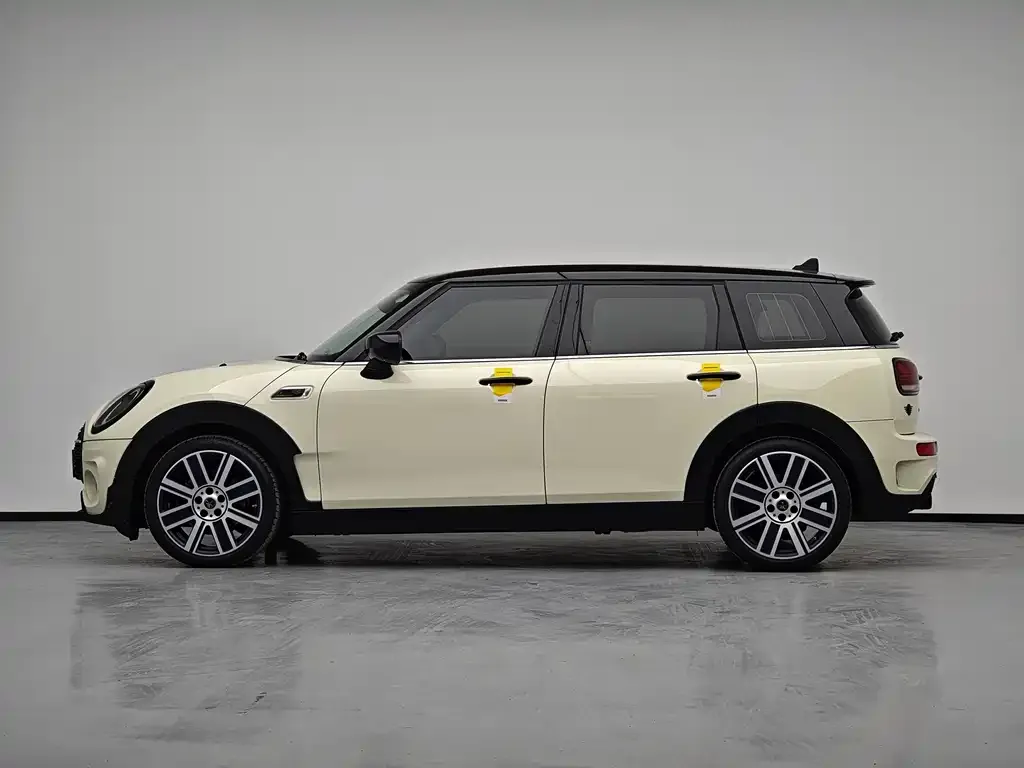 MINI Clubman — фото 5