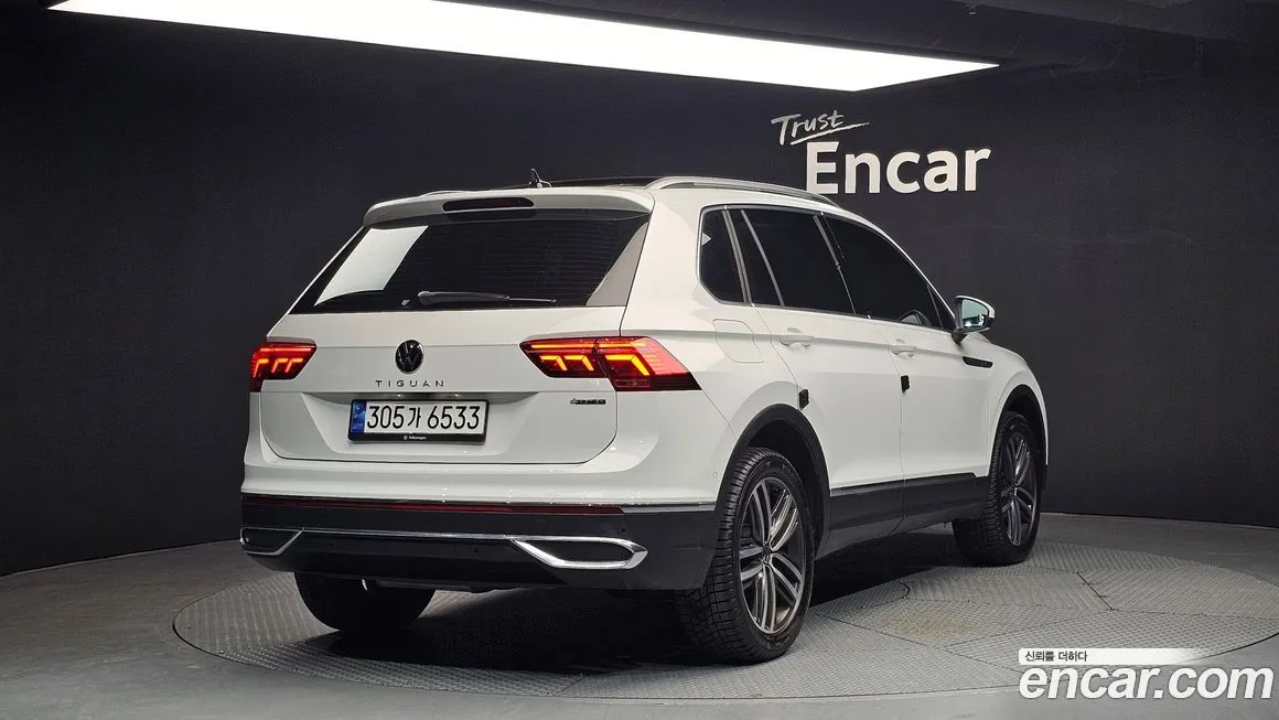 Volkswagen Tiguan — фото 5