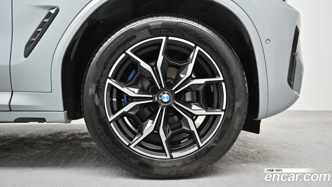 BMW X4 — фото 4