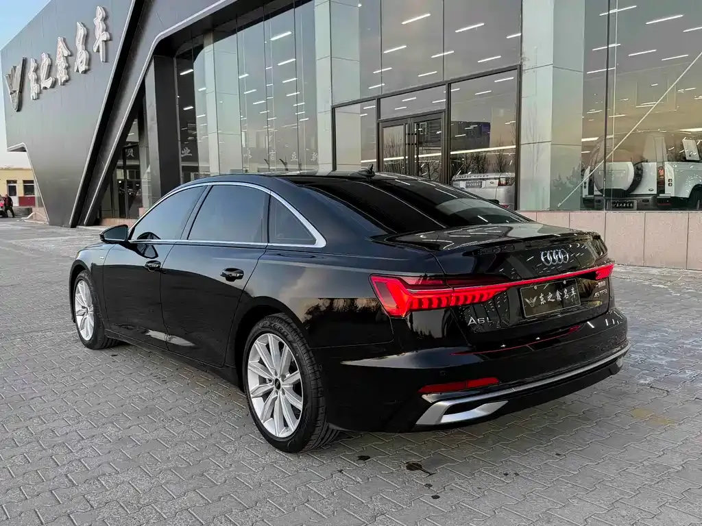 Audi A6L — фото 5