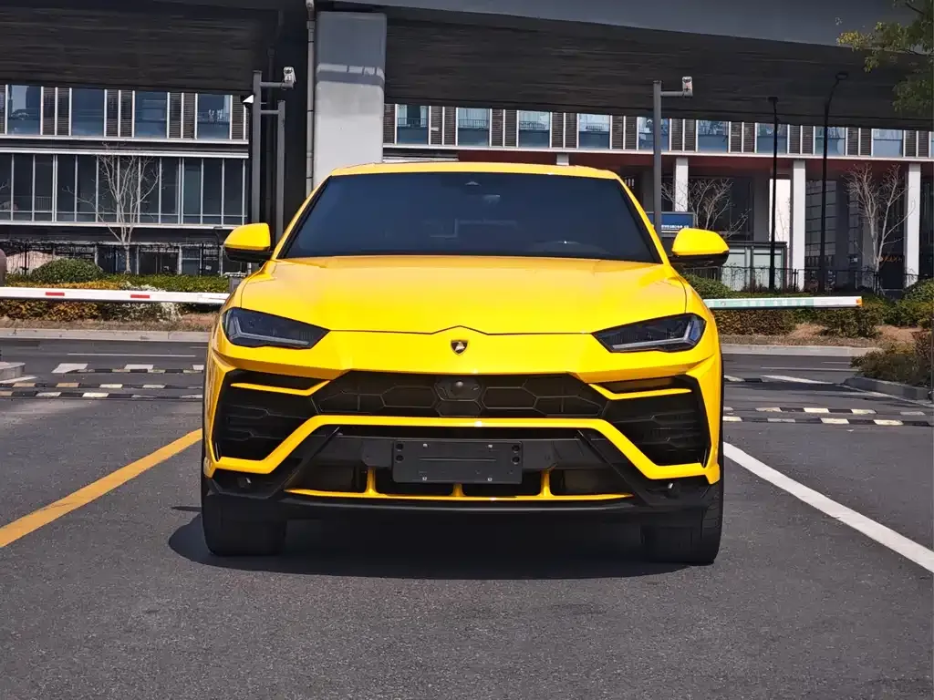 Lamborghini Urus — фото 5