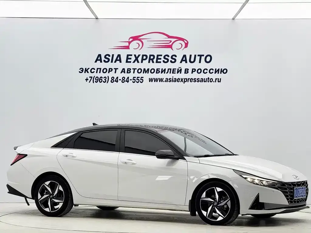 Hyundai Elantra — фото 2