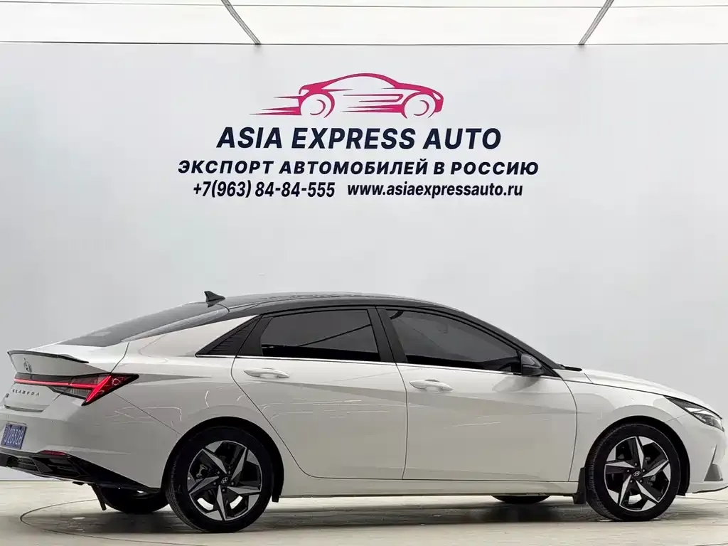 Hyundai Elantra — фото 6