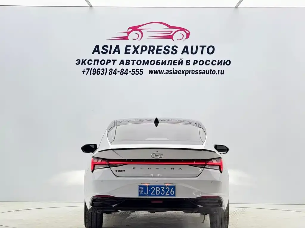 Hyundai Elantra — фото 5