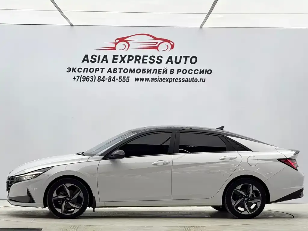 Hyundai Elantra — фото 3