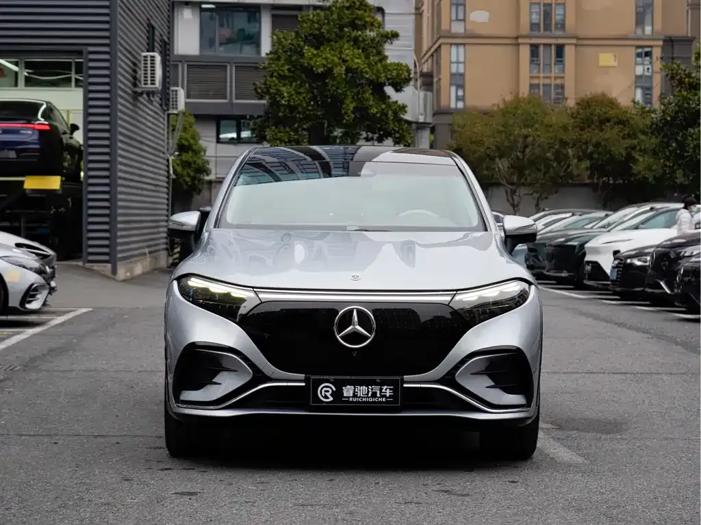 Mercedes-Benz EQS SUV — фото 2