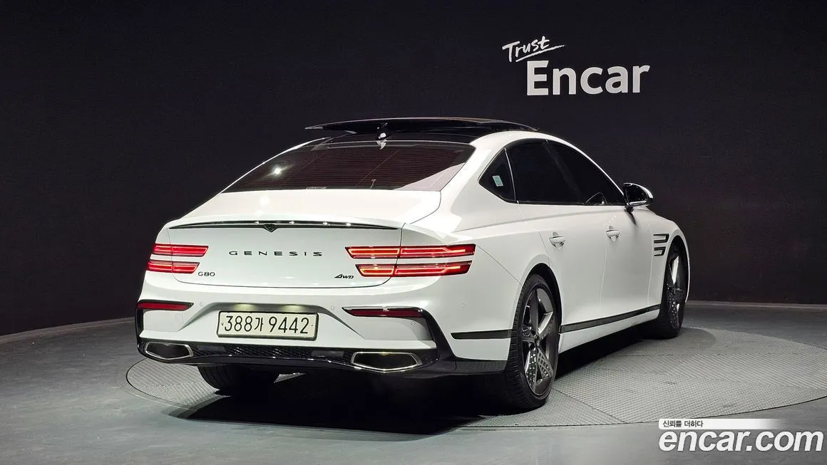Genesis G80 — фото 10