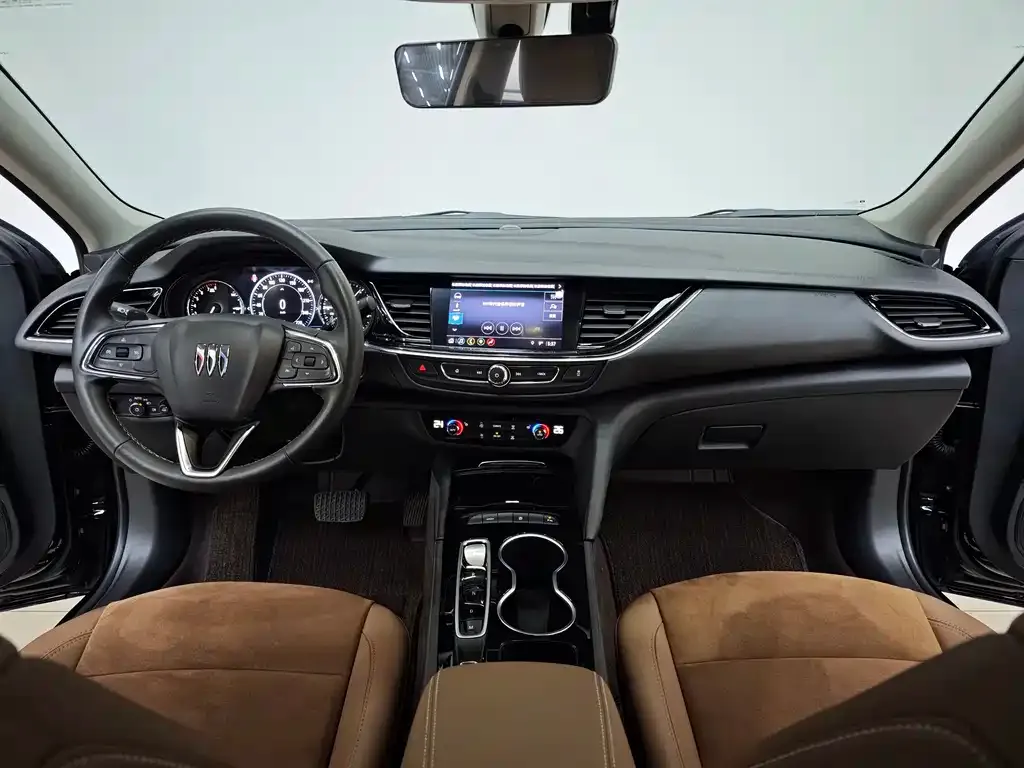 Buick Regal — фото 10