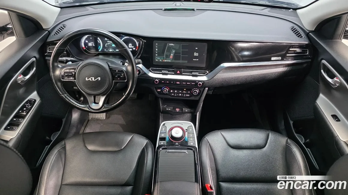 Kia Niro — фото 9