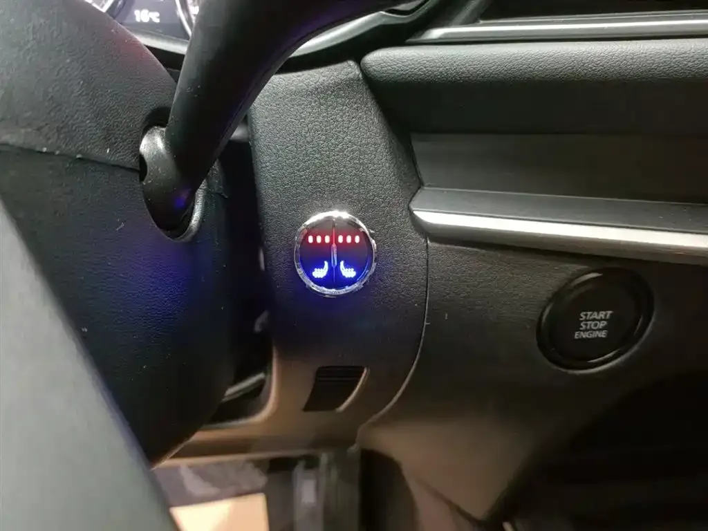 Mazda CX-30 — фото 10