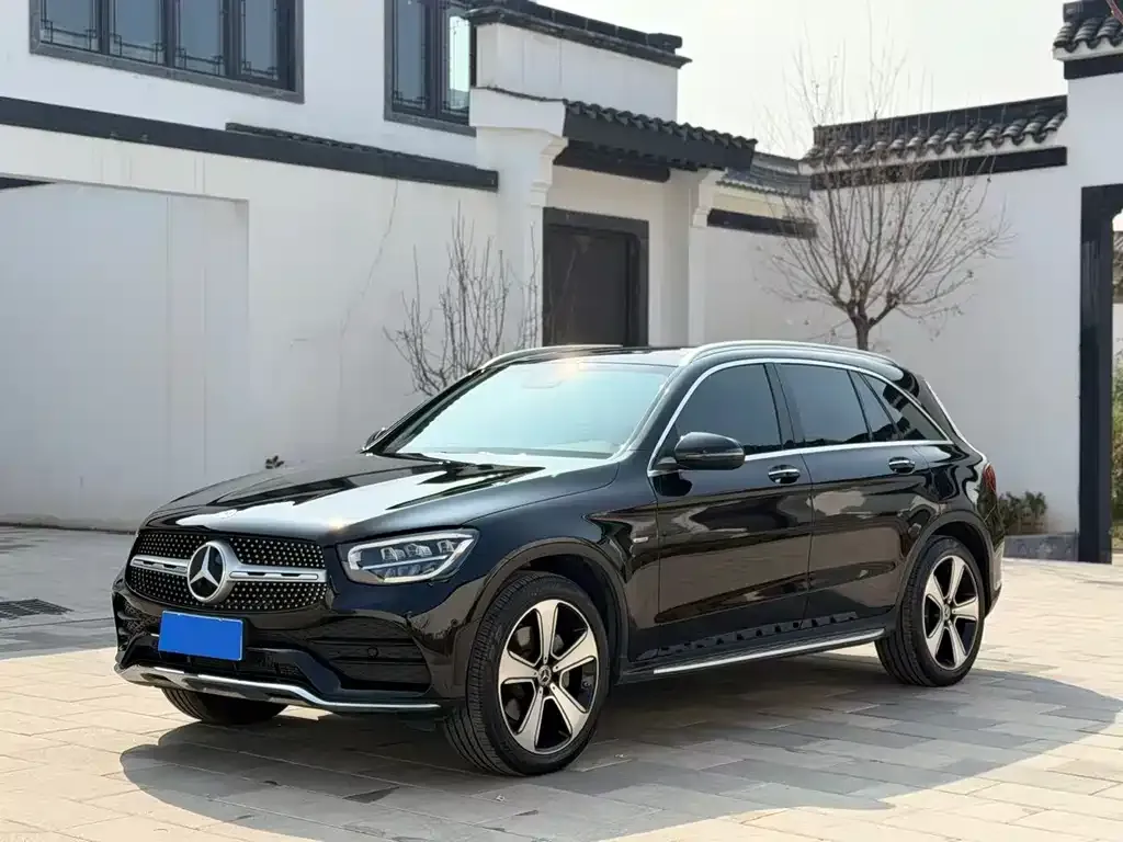 Mercedes-Benz GLC — фото 1