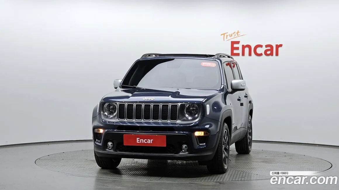 Jeep Renegade — фото 3