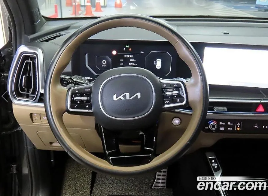 Kia Sorento — фото 6