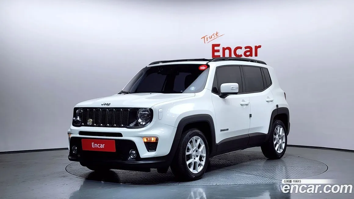 Jeep Renegade — фото 1