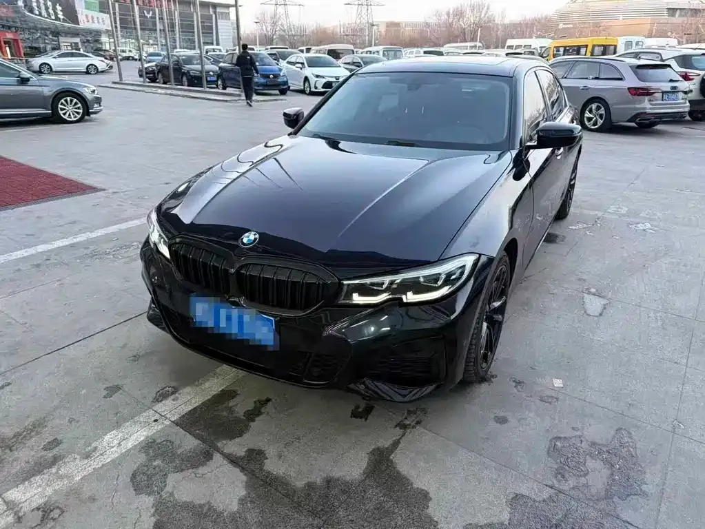 BMW 3 Series — фото 1