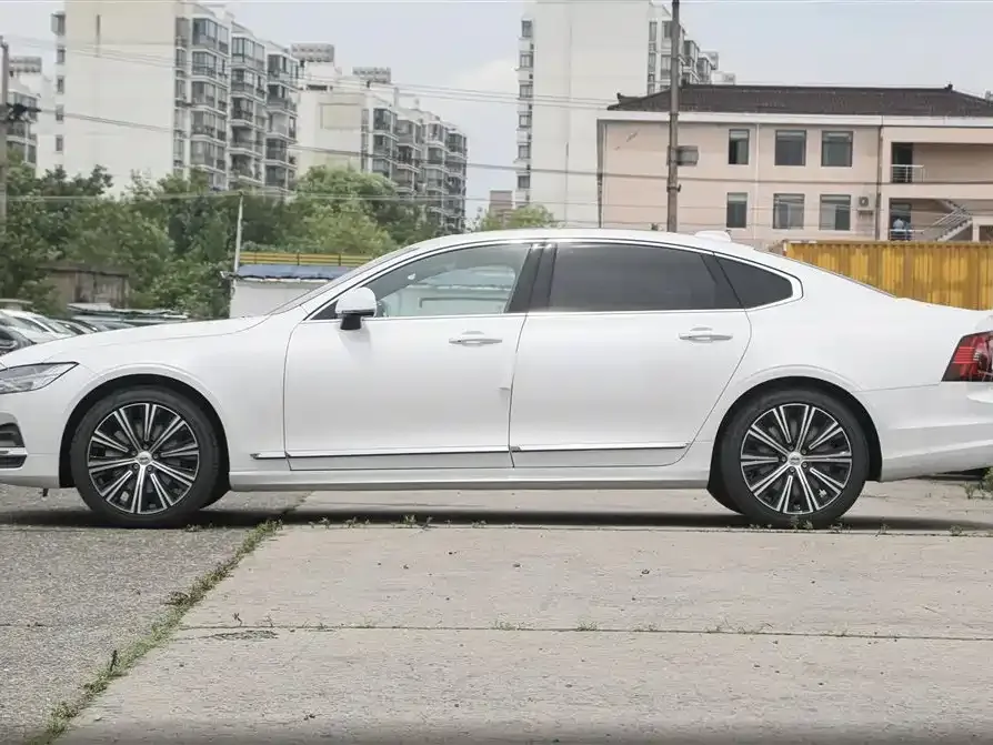 Volvo S90 — фото 3